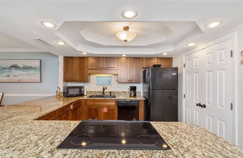 Holiday Isle Condo | 1034 Shoreline Towers | Direct Beach Access and Beach Setup!