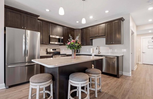Traverse City Apartment | #104 - Kasa 539 Bay Street Traverse City
