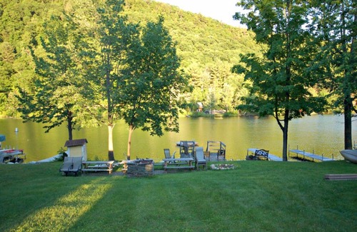 Poultney Cottage | 104 m² Cabin ∙ 2 bedrooms ∙ 6 guests