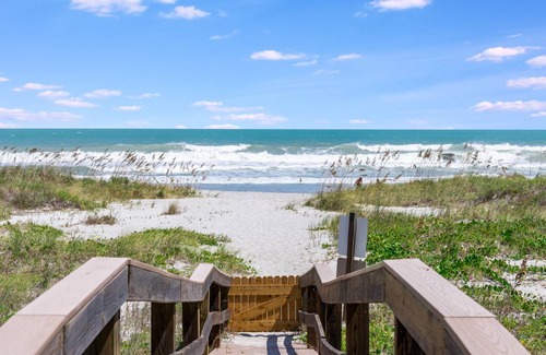 Cocoa Beach Condo | 104 m² Condo ∙ 2 bedrooms ∙ 6 guests