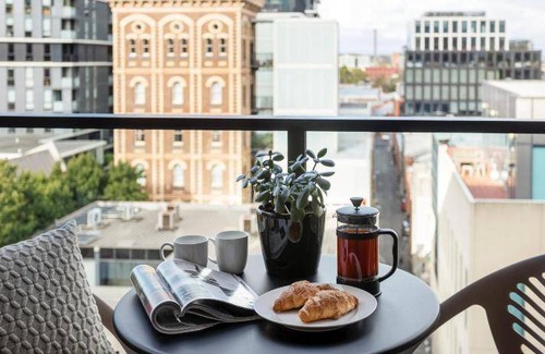 Collingwood Apartment | 104 m² Serviced apartment ∙ 3 bedrooms ∙ 127 guests