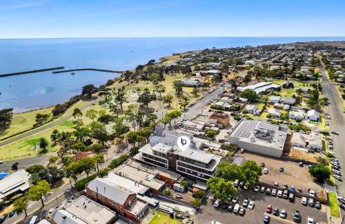 Portarlington Apartment | 104 Portarlington Esplanade 2 bedroom, 2 bathroom apartment Parking Walk to the beach and shops Elevator access