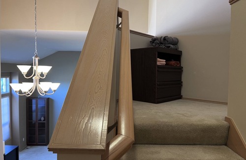 Kent House | 10427 se 202nd pl Kent 2600 sbr>4 bedrooms residential fully furnished