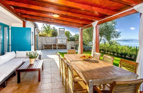 Ugljan Other | 105 m² Accommodation ∙ 3 bedrooms ∙ 8 guests