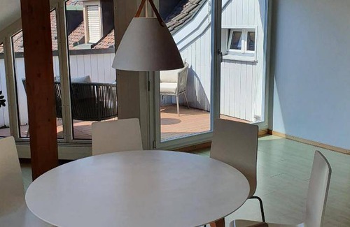 Zug Apartment | 105 m² Apartment ∙ 2 bedrooms ∙ 127 guests