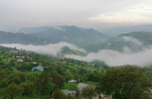 Murree Apartment | 105 m² Apartment ∙ 3 bedrooms ∙ 10 guests