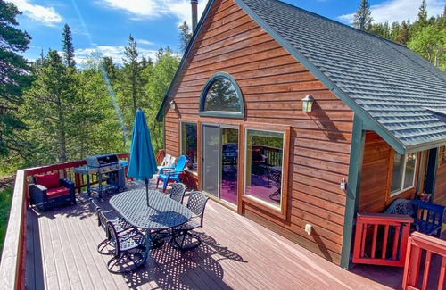 Warm Springs Cabin | 105 m² Cabin ∙ 2 bedrooms ∙ 5 guests