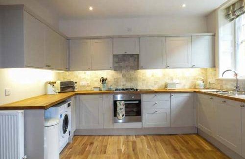 Crewkerne House | 105 m² House ∙ 2 bedrooms ∙ 4 guests