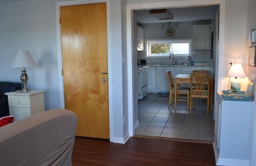 Isle of Palms Condo | #106 Beach Breeze 2Bd 2Bath 1st Floor Full Kitchen