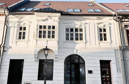 Trnava Apartment | 106 m² Apartment ∙ 6 guests