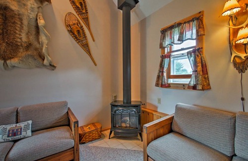 Suttons Bay Cottage | 106 m² Cabin ∙ 2 bedrooms ∙ 4 guests