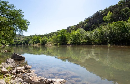 New Braunfels Condo | 106 m² Condo ∙ 2 bedrooms ∙ 6 guests