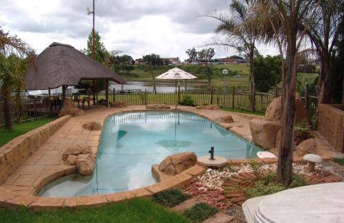 Piet Retief Cabin | 106 m² Lodge ∙ 4 guests
