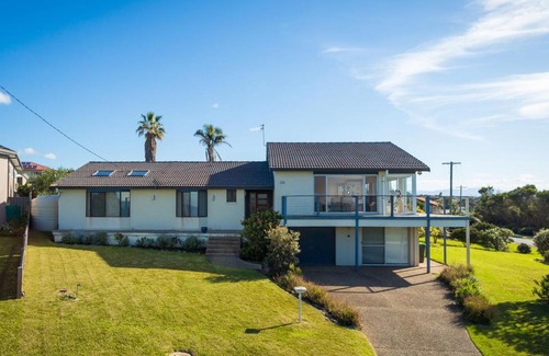 Dalmeny House | 106 Ocean Parade Dalmeny