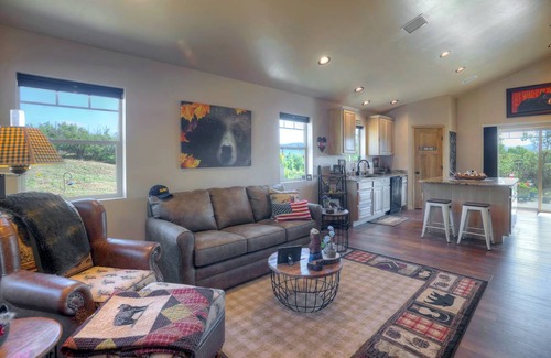 Bayfield Cabin | 107 m² Cabin ∙ 2 bedrooms ∙ 6 guests