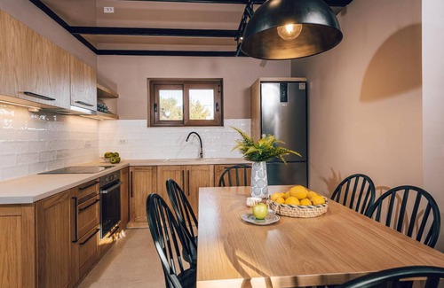 Agia Marina House | 107 m² House ∙ 2 bedrooms ∙ 6 guests