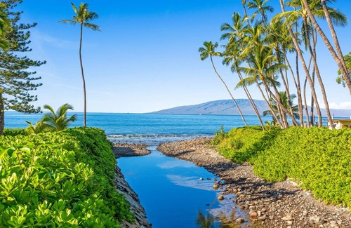 Historic Lahaina Front Street House | 107 m² House ∙ 2 bedrooms ∙ 4 guests