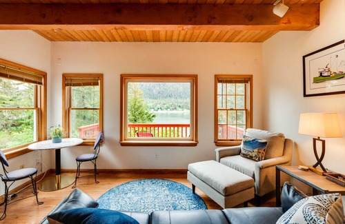 Juneau House | 107 m² House ∙ 2 bedrooms ∙ 4 guests