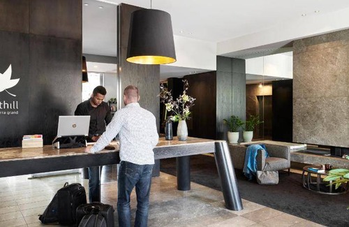 South Yarra Apartment | 107 m² Serviced apartment ∙ 2 bedrooms ∙ 8 guests