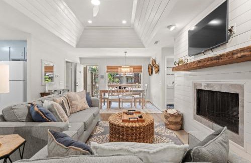 West Beach House | 1071 Sparrow Pond Cottage by Akers Ellis Rentals