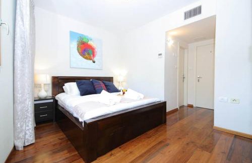 Jerusalem City Centre Apartment | 108 - King David Residence - Jerusalem-Rent