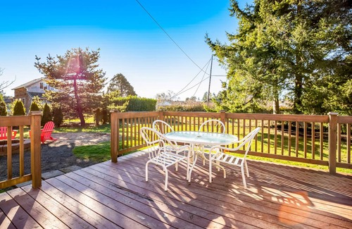 Gearhart Cottage | 108 m² Cabin ∙ 2 bedrooms ∙ 4 guests