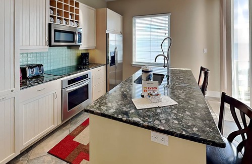 Galveston Condo | 108 m² Condo ∙ 2 bedrooms ∙ 6 guests