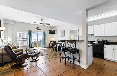 Madeira Beach Condo | 108 m² Condo ∙ 2 bedrooms ∙ 6 guests