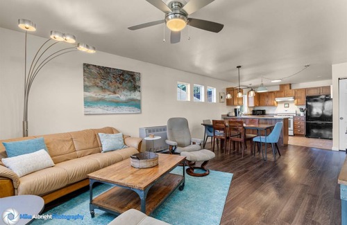 Southern Crossing House | 108 m² House ∙ 2 bedrooms ∙ 4 guests
