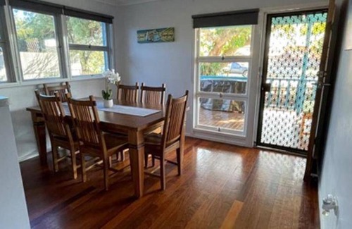 Torquay House | 108 m² House ∙ 3 bedrooms ∙ 6 guests
