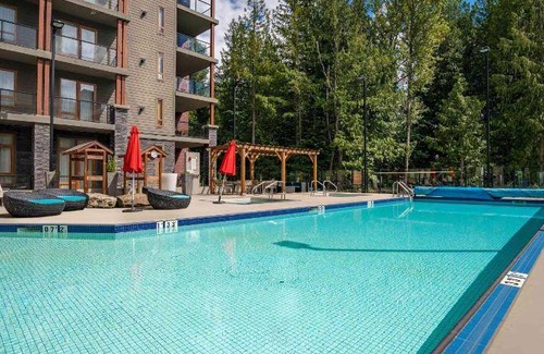 Revelstoke Apartment | 108 m² Serviced apartment ∙ 3 bedrooms ∙ 127 guests