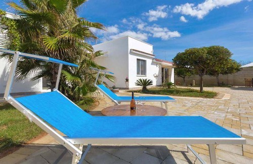 Specchiarica Villa | 108 m² Villa ∙ 4 bedrooms ∙ 10 guests