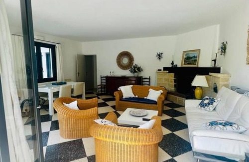 Plage de la Garonnette Villa | 108 m² Villa ∙ 4 bedrooms ∙ 9 guests