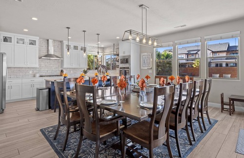 Santa Clara House | 108 | Private Pool, Hot Tub, Splash Pad, Game Consoles, Mountain Views, + More!
