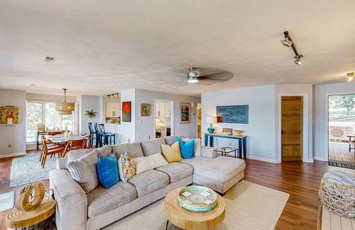 North Shore Condo | 109 m² Condo ∙ 2 bedrooms ∙ 4 guests