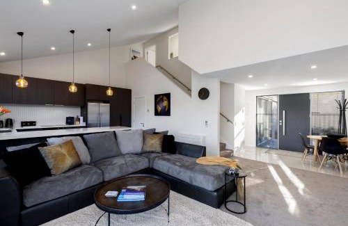 Frankton House | 109 m² House ∙ 3 bedrooms ∙ 6 guests