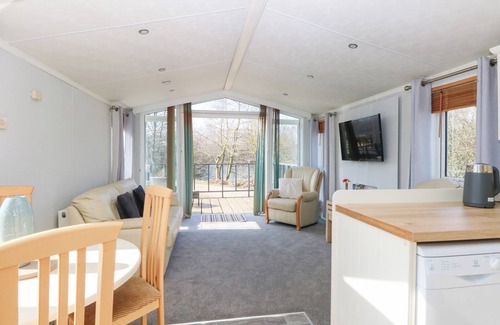 Pentney Cottage | 109 PENTNEY LAKES, family friendly, with a garden in King's Lynn