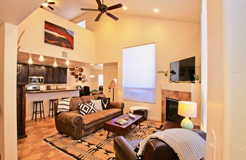 Moab South Valley House | 10A1 Close to Pool, Views, Huge Patio, Sleeps 8