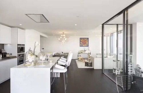 Vauxhall Apartment | 10Bedroom Penthouse Versace Luxury in Heart London