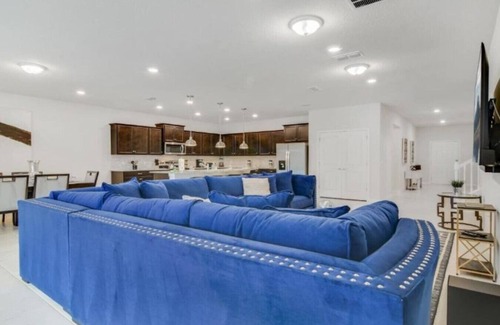 Davenport House | 10BR Magic Mansion Near Disney