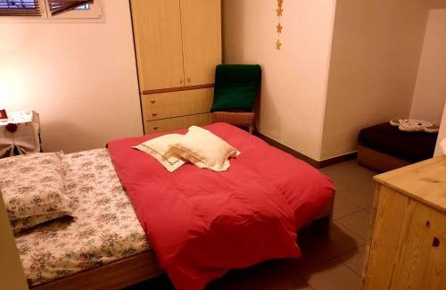 Morbio Inferiore Apartment | #10ilnumeroperfetto, independent entrance, private parking & garten