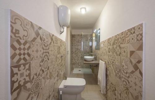 Tresnuraghes Apartment | 10min Da Bosa Marina - Con Giardino e Parcheggio