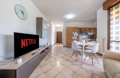 San Faustino-Madonnina-Quattroville Apartment | [10min Dalla Ghirlandina] Love and Relax in Modena