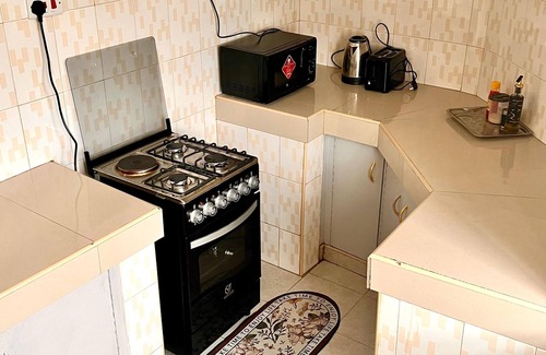 Nakuru Apartment | 10min drive to TownnBorders Nakuru National ParknFree WiFi&parking nQuiet&serene