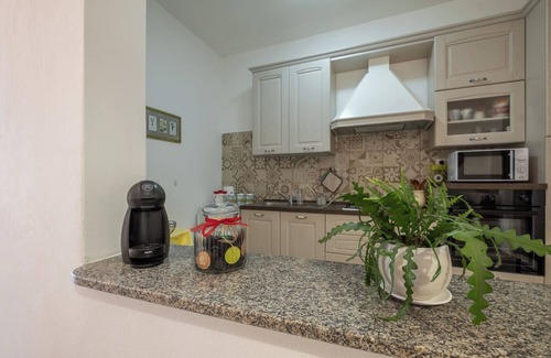 Tresnuraghes House | [10min From Bosa Marina] With Garden and Parking