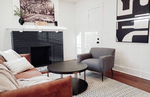 Sylvan Hills House | <10mins 4rm Downtown, Early check-in -subject to availability, with pool table