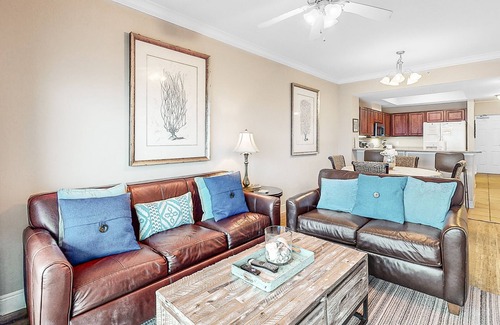 Gulf Shores Condo | 10th-floor condo with 2 pools, gym, beach views, & hot tub - snowbird-friendly