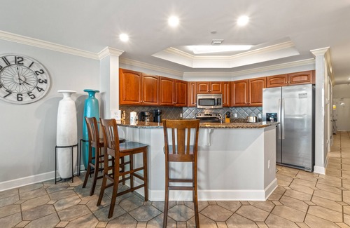 Orange Beach Condo | 10th Floor Oceanfront Condo w/Water Views, Shared Pool & Hot Tub, Free WiFi