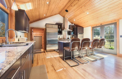 Fennville Cabin | 11 Acre Wood - Cabin getaway - fishing/swimming pond - hot tub