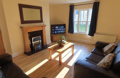 Dungarvan House | 11 An Seanachai Holiday Homes